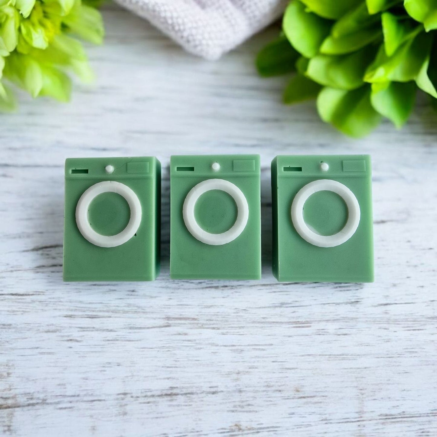 Emerald & Ivory Flower