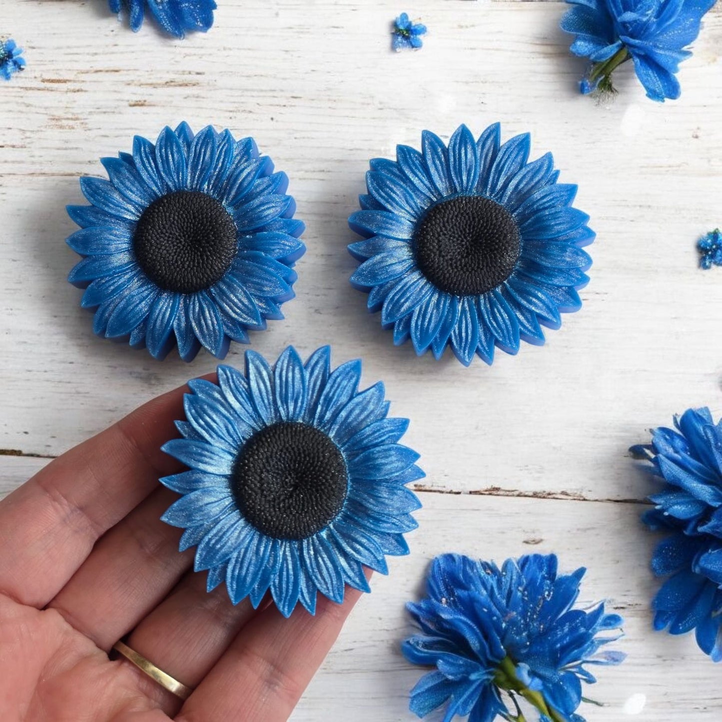 Blueberry Rose